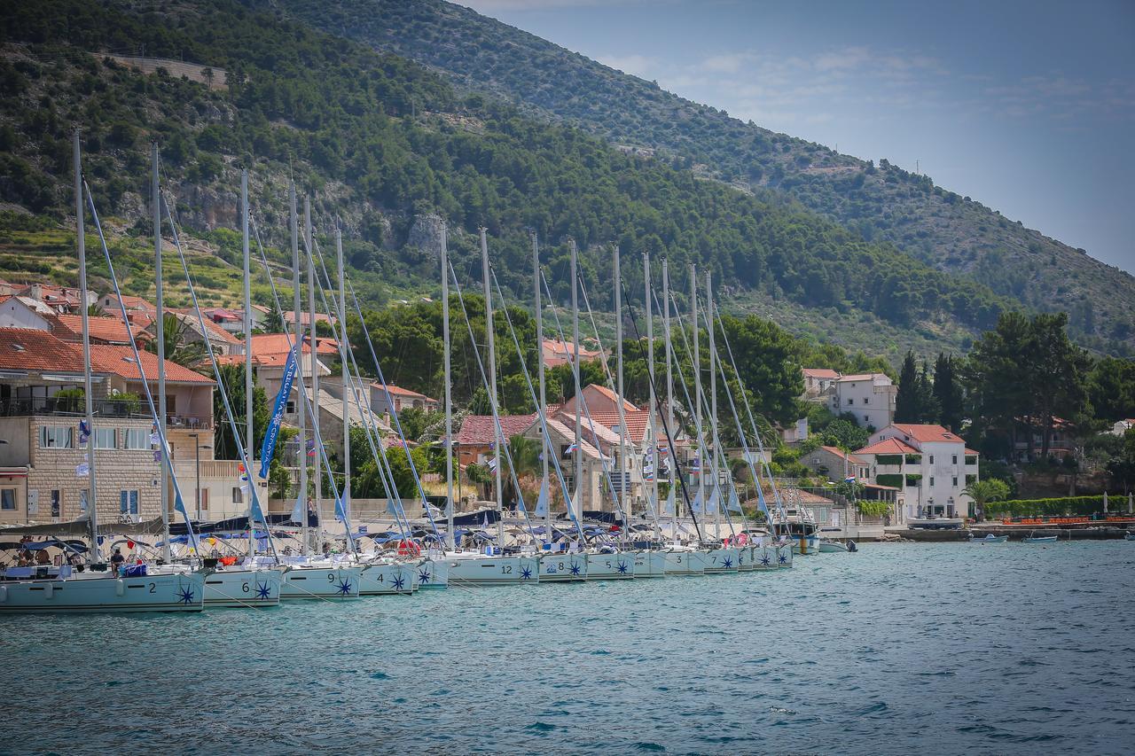 Apartments Laguna 2 Μπολ Εξωτερικό φωτογραφία